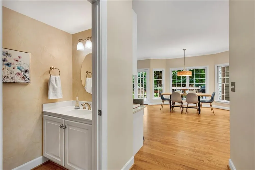 505 Middleton Place Roswell, GA 30075