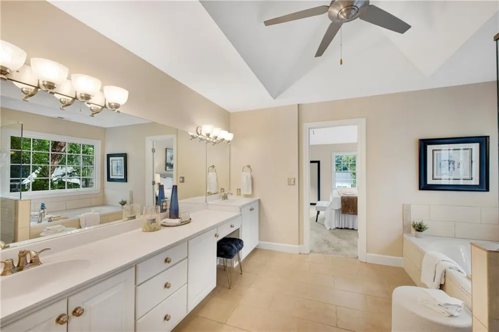 505 Middleton Place Roswell, GA 30075