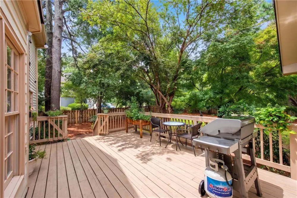 505 Middleton Place Roswell, GA 30075