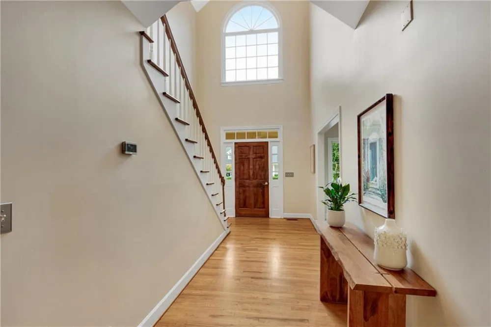 505 Middleton Place Roswell, GA 30075