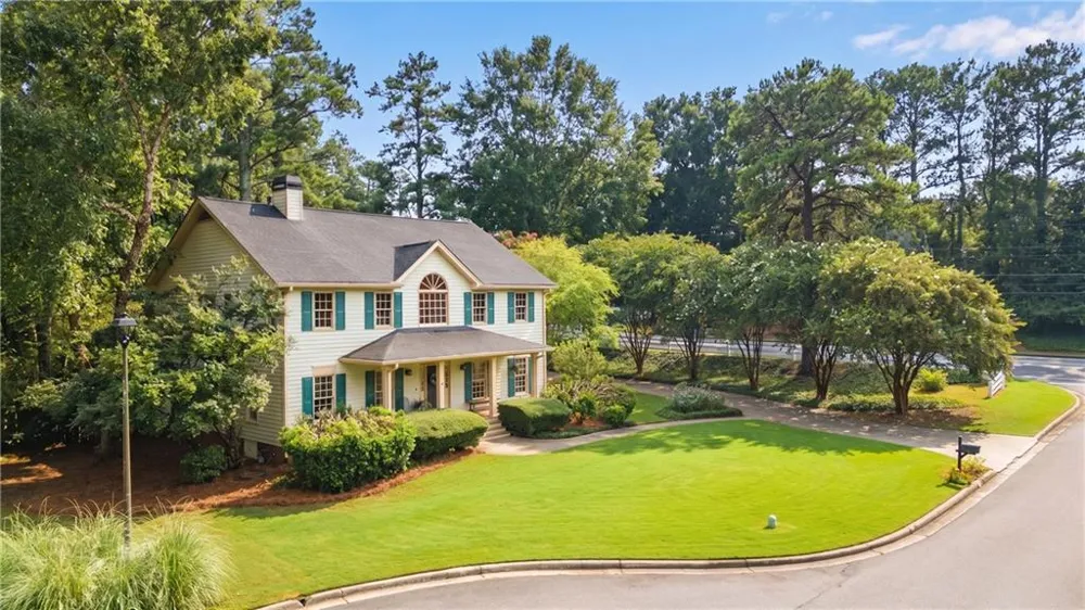 505 Middleton Place Roswell, GA 30075