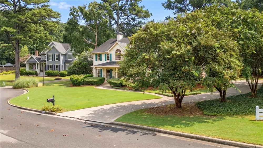 505 Middleton Place Roswell, GA 30075