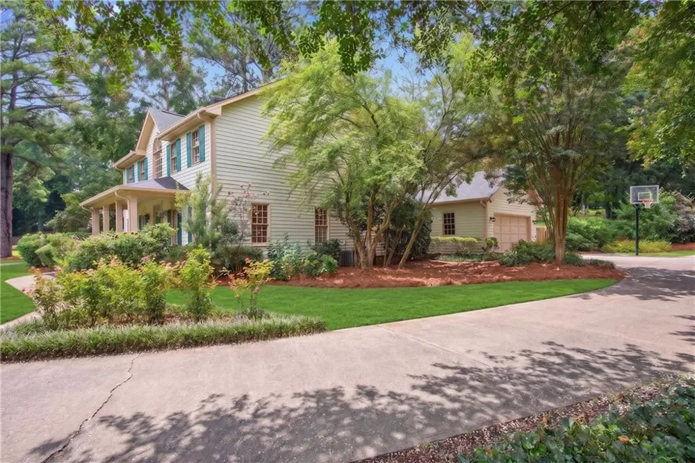 505 Middleton Place Roswell, GA 30075