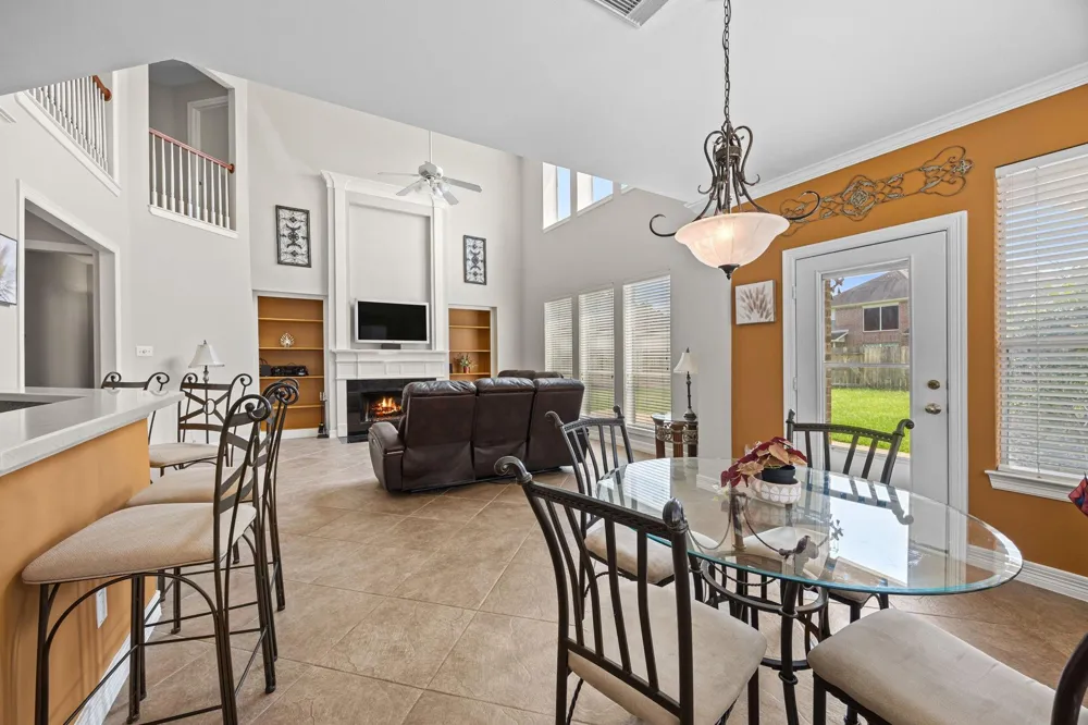 2309 Echo Harbor Drive Pearland, TX 77584