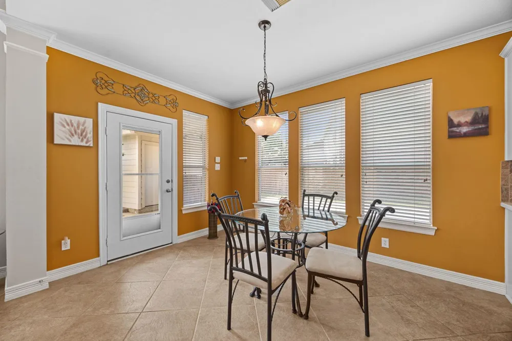 2309 Echo Harbor Drive Pearland, TX 77584