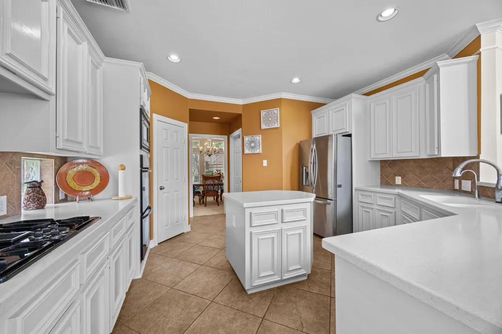 2309 Echo Harbor Drive Pearland, TX 77584