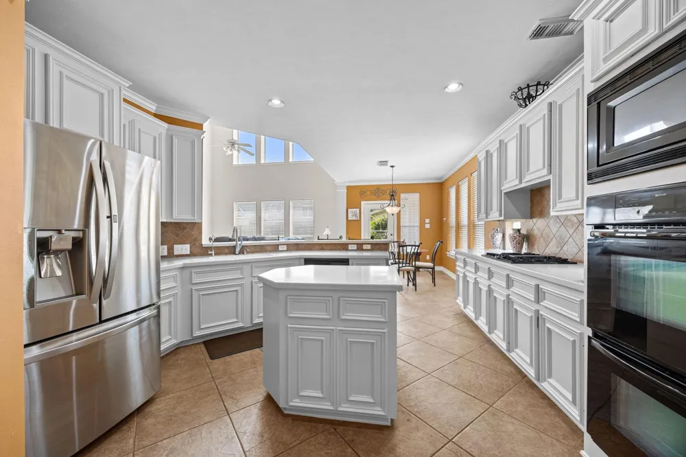 2309 Echo Harbor Drive Pearland, TX 77584