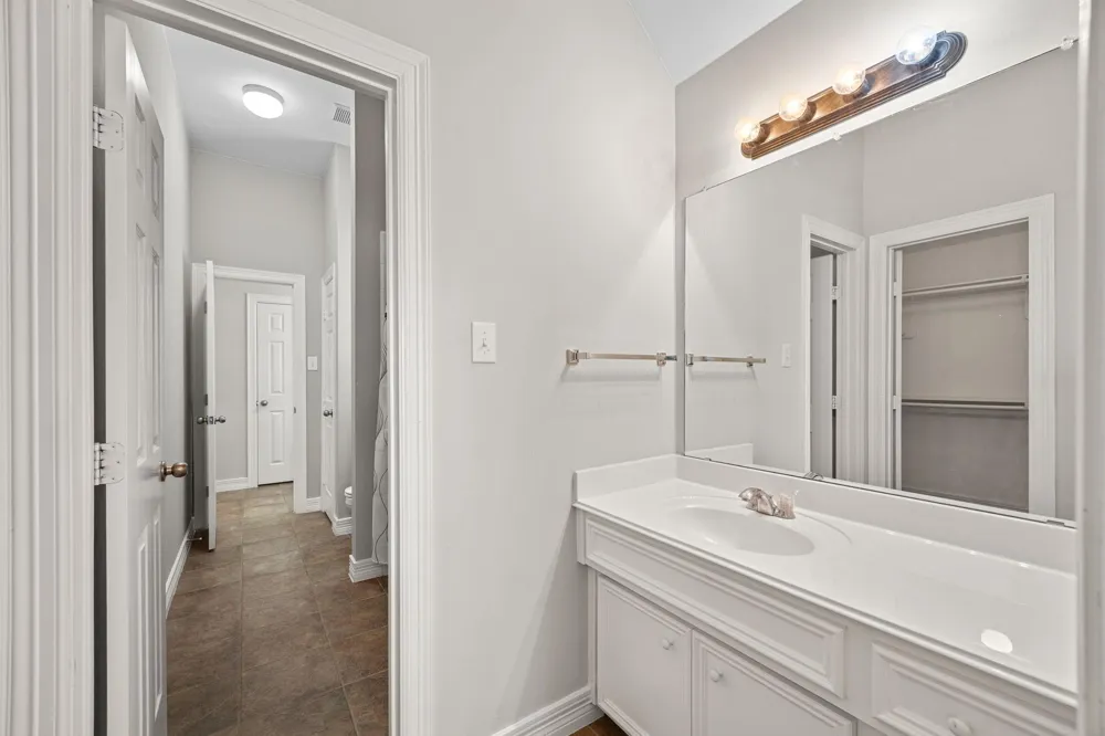 2309 Echo Harbor Drive Pearland, TX 77584