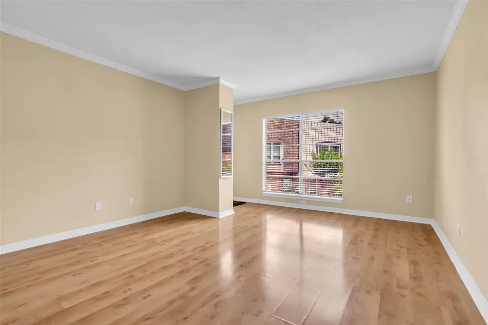 1800 Stoney Brook Drive #205 Houston, TX 77063