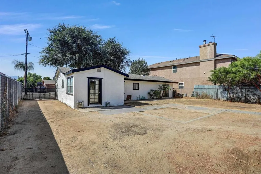 1355 7th Street Norco, CA 92860