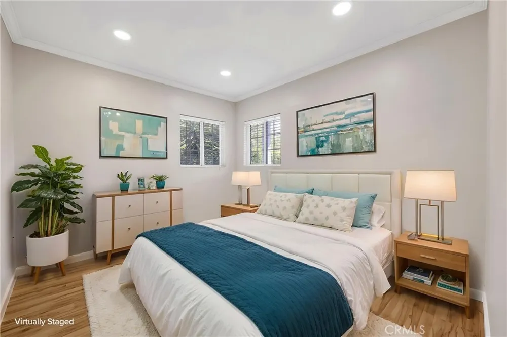 6521 Baird Reseda, CA 91335
