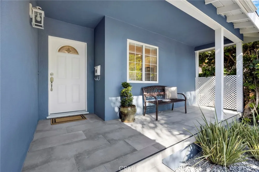 6521 Baird Reseda, CA 91335