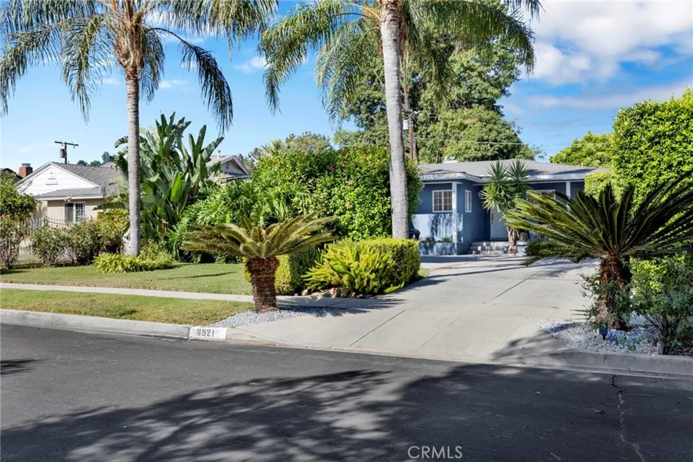 6521 Baird Reseda, CA 91335