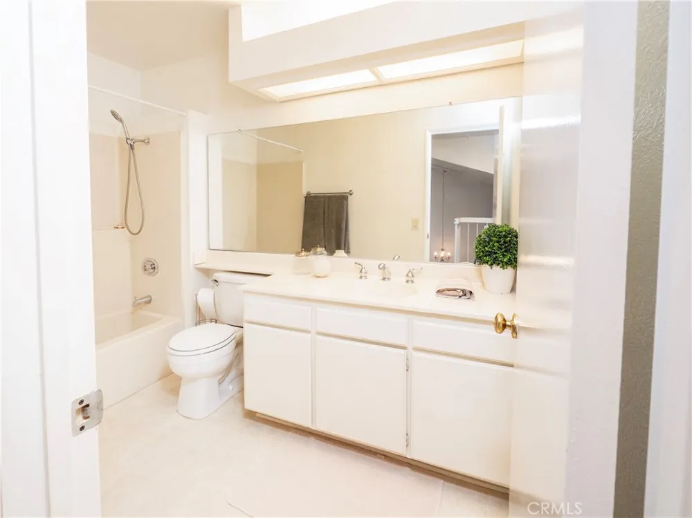 809 Tiverton Court San Dimas, CA 91773