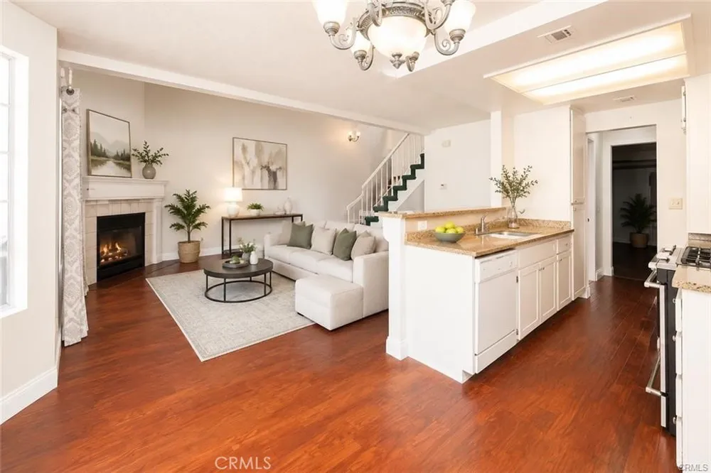 809 Tiverton Court San Dimas, CA 91773