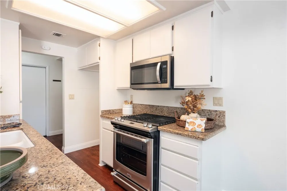 809 Tiverton Court San Dimas, CA 91773
