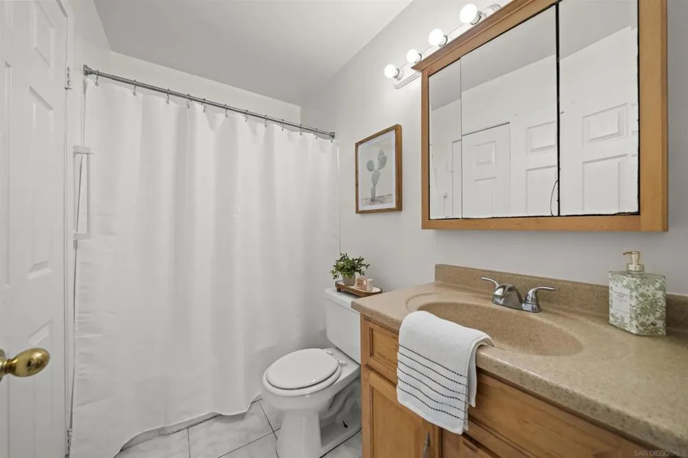 1725 Regency Way #C Chula Vista, CA 91911