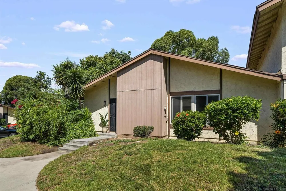 1725 Regency Way #C Chula Vista, CA 91911