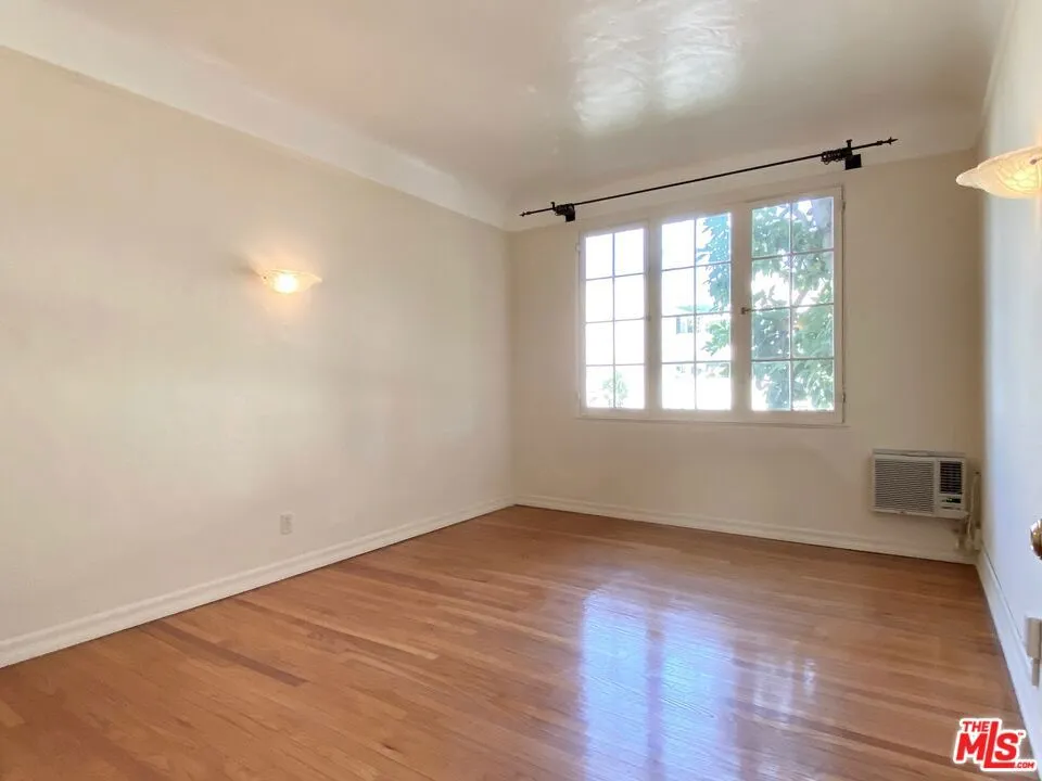 1345 Hayworth Avenue #212 West Hollywood, CA 90046