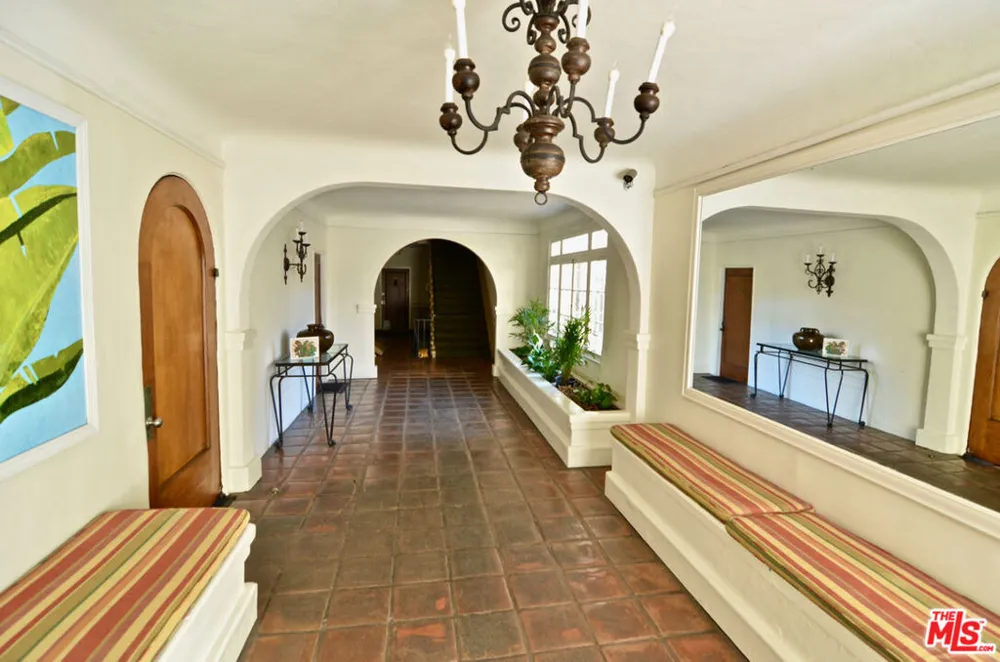 1345 Hayworth Avenue #212 West Hollywood, CA 90046