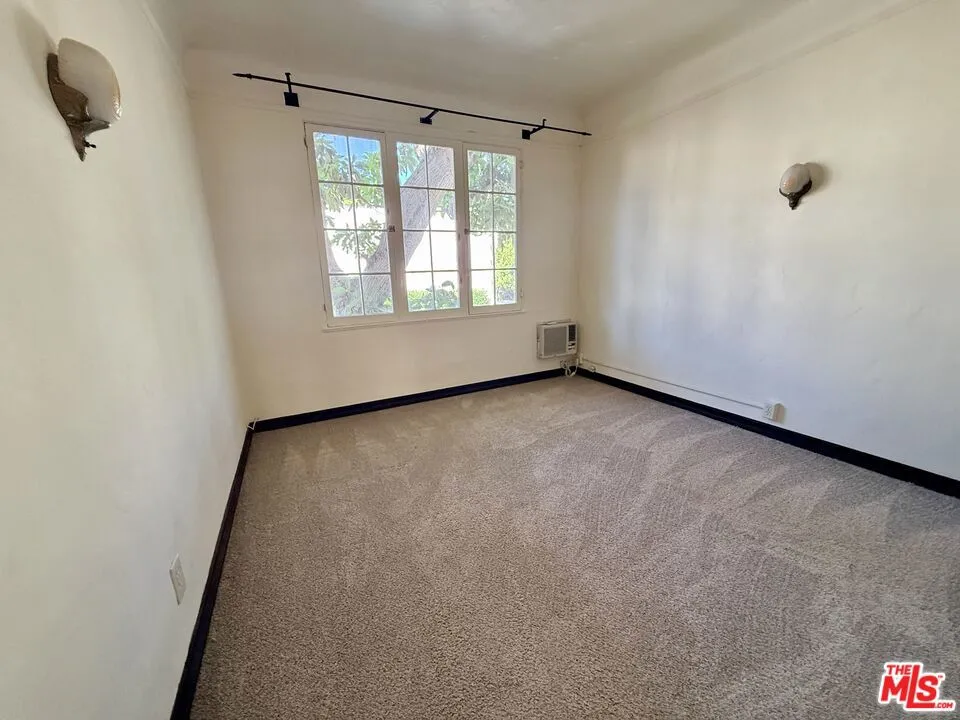 1345 Hayworth Avenue #212 West Hollywood, CA 90046