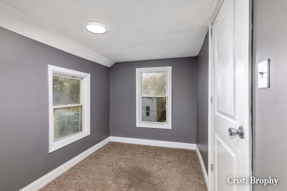 2232 Hoyle Avenue NW Grand Rapids, MI 49544