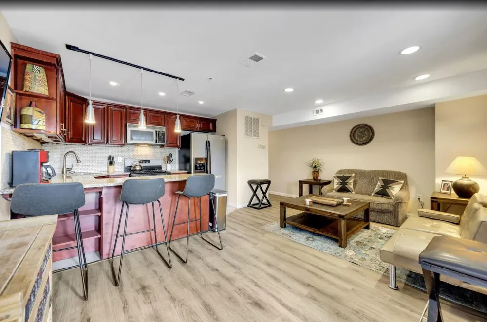 416 2ND ST Union City, NJ 07087