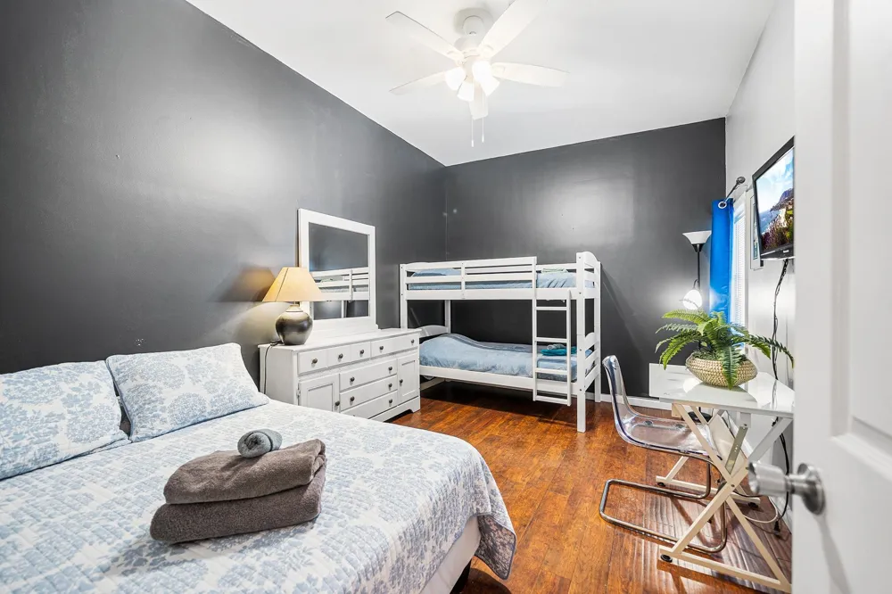 416 2ND ST Union City, NJ 07087