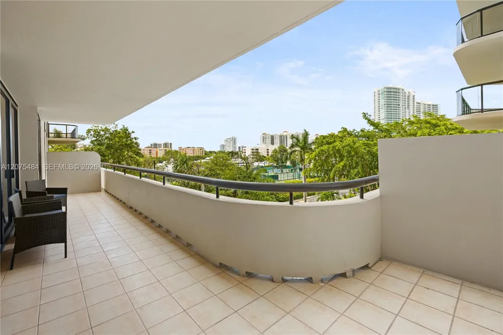 19667 Turnberry Way #3F Aventura, FL 33180