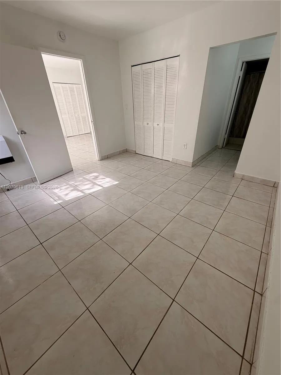 4715 NW 7th St #108-2 Miami, FL 33126