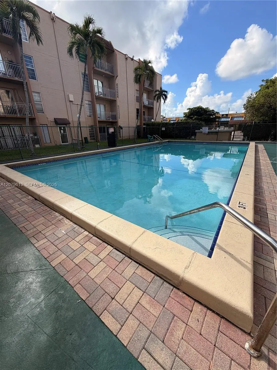4715 NW 7th St #108-2 Miami, FL 33126