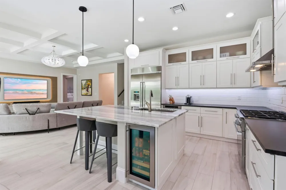 464 NE 8TH STREET Boca Raton, FL 33432