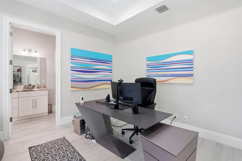 464 NE 8TH STREET Boca Raton, FL 33432