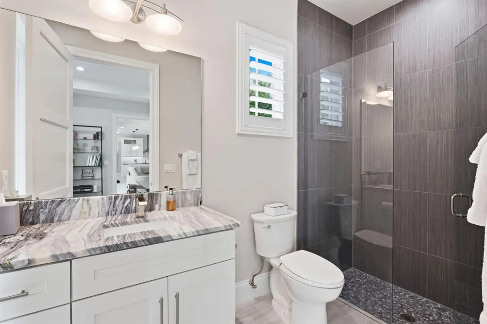 464 NE 8TH STREET Boca Raton, FL 33432