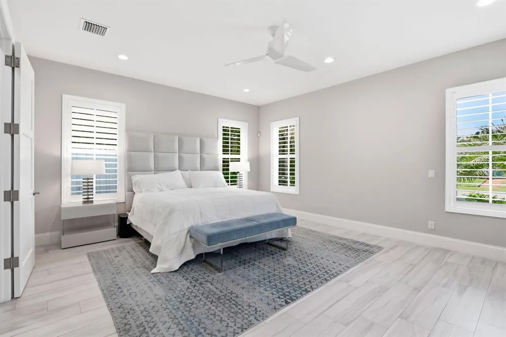 464 NE 8TH STREET Boca Raton, FL 33432