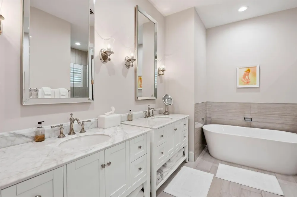 464 NE 8TH STREET Boca Raton, FL 33432