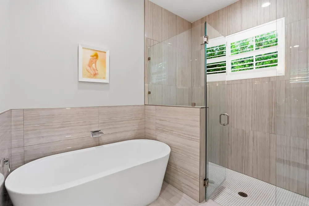464 NE 8TH STREET Boca Raton, FL 33432