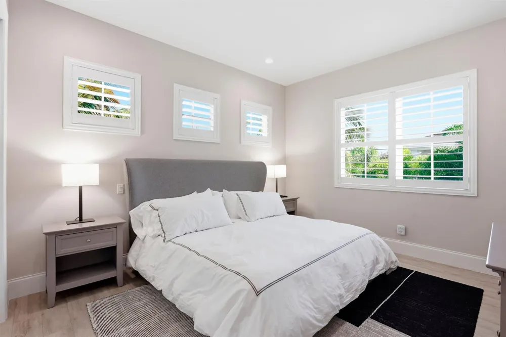 464 NE 8TH STREET Boca Raton, FL 33432