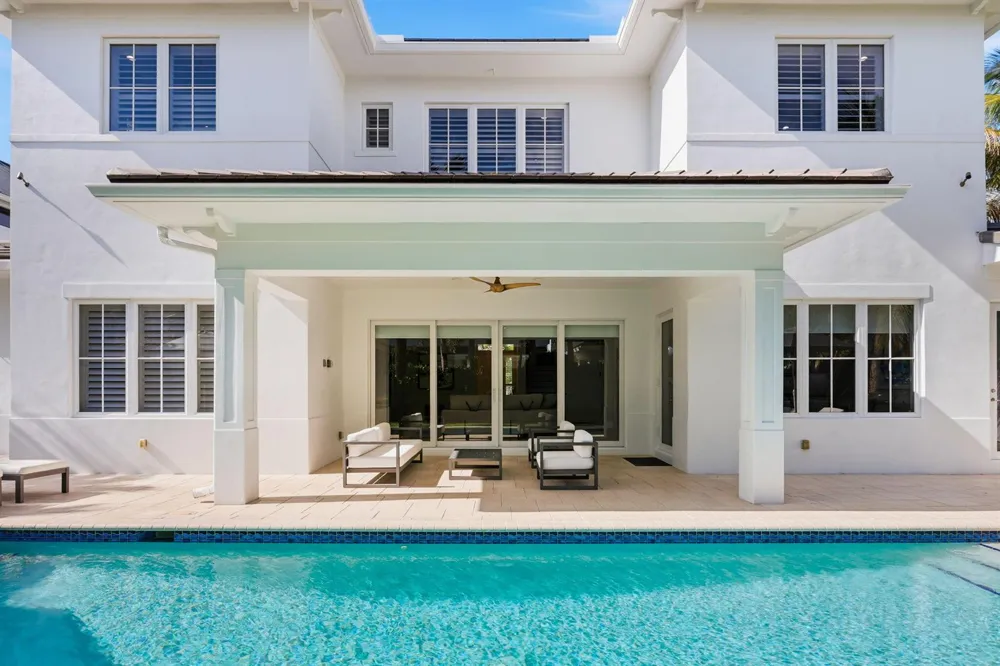 464 NE 8TH STREET Boca Raton, FL 33432