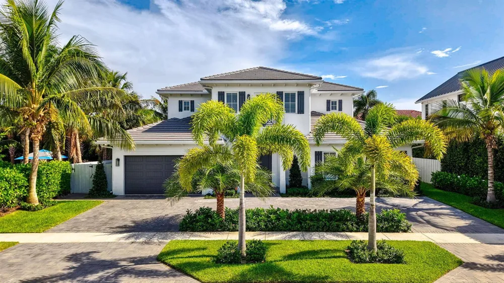 464 NE 8TH STREET Boca Raton, FL 33432