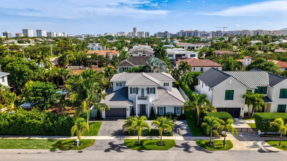 464 NE 8TH STREET Boca Raton, FL 33432