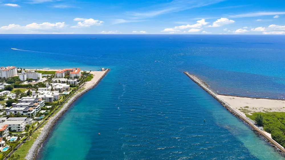 106 Inlet Way #105 Palm Beach Shores, FL 33404