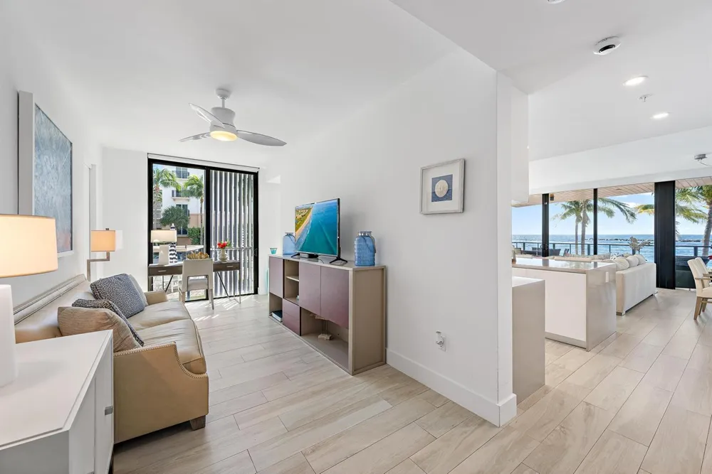 106 Inlet Way #105 Palm Beach Shores, FL 33404
