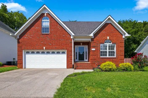 2153 Aberdeen Cir