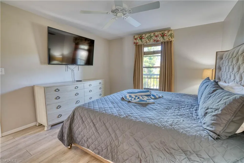 600 Neapolitan Way #223 Naples, FL 34103