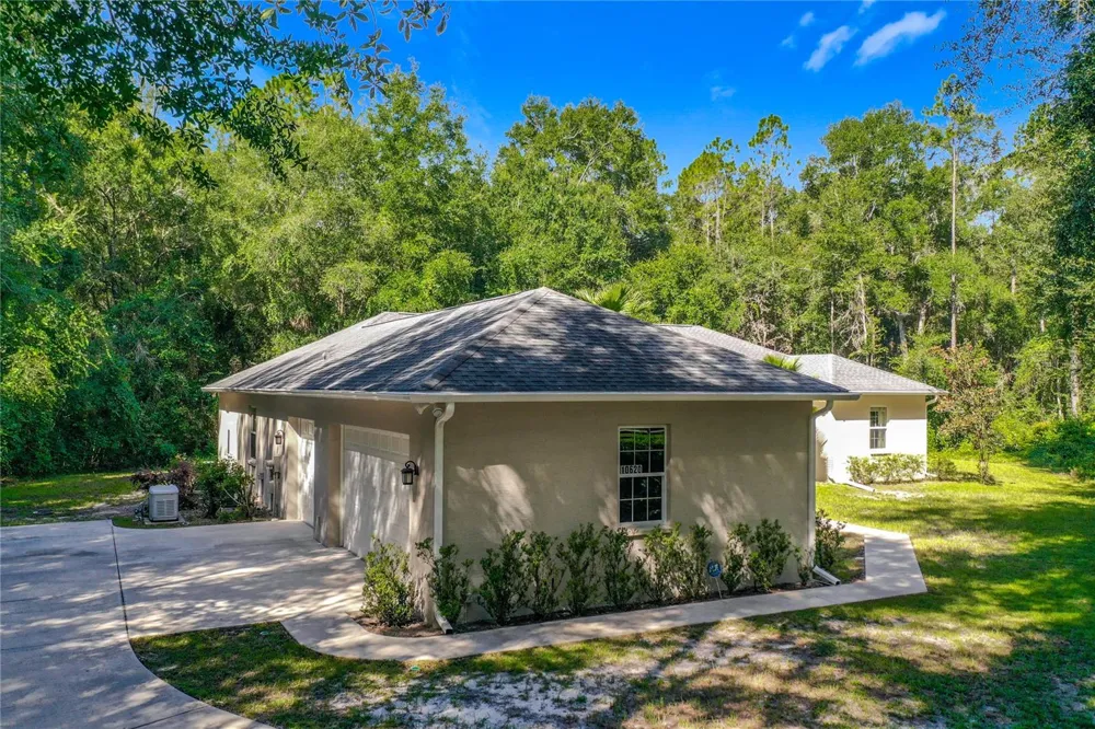 10620 NE 104TH CIRCLE Oxford, FL 34484