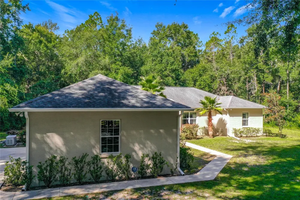 10620 NE 104TH CIRCLE Oxford, FL 34484