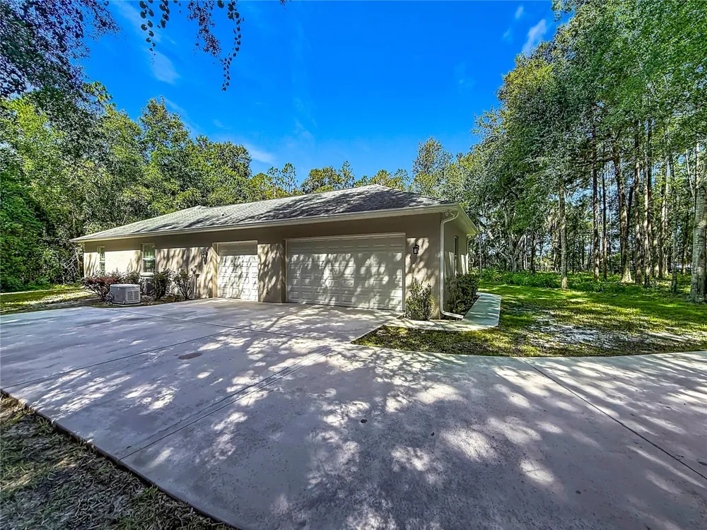 10620 NE 104TH CIRCLE Oxford, FL 34484