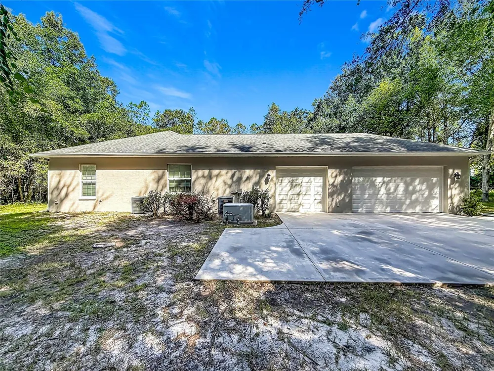 10620 NE 104TH CIRCLE Oxford, FL 34484