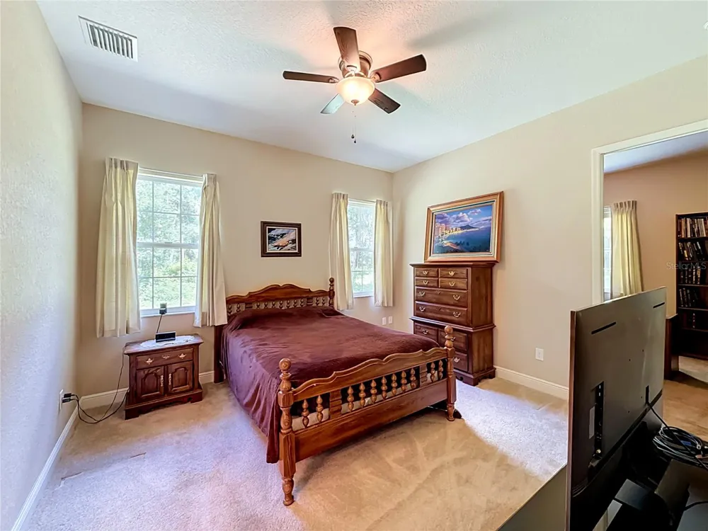 10620 NE 104TH CIRCLE Oxford, FL 34484